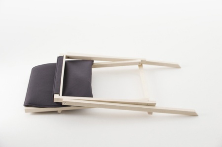 AITO folding chair - via Coco Lapine